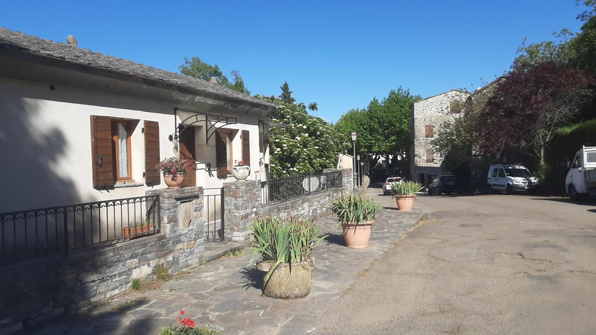 Gite La Fontaine Corse Loreto-di-Casinca 部屋 写真